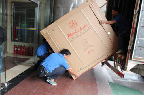 鄂伦春钢琴贵重工艺品无忧运
